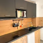 T2 Saint Cyprien Proche De La Apartman *