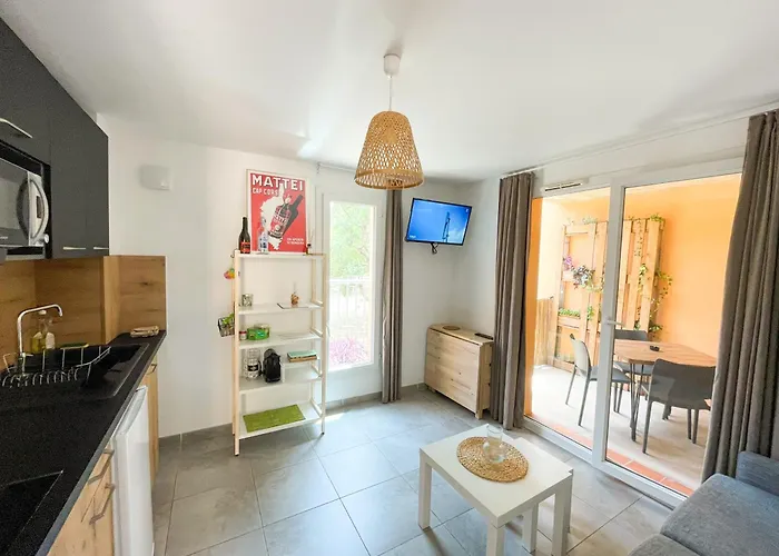 T2 Saint Cyprien Proche De La Lecci